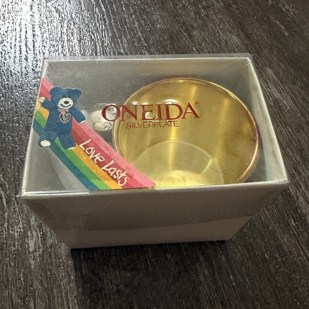Oneida Silverplate Child Cup Affection #015 Vintage with Lid